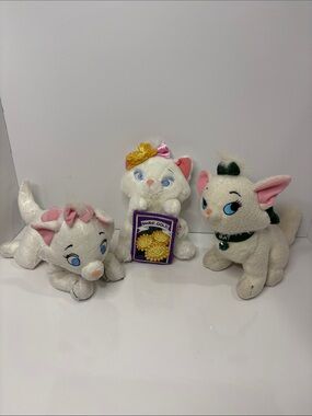 Disney Store Aristocats - 3 different White Marie Plush Cats